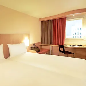 Ibis Hauptbahnhof Ντίσελντορφ