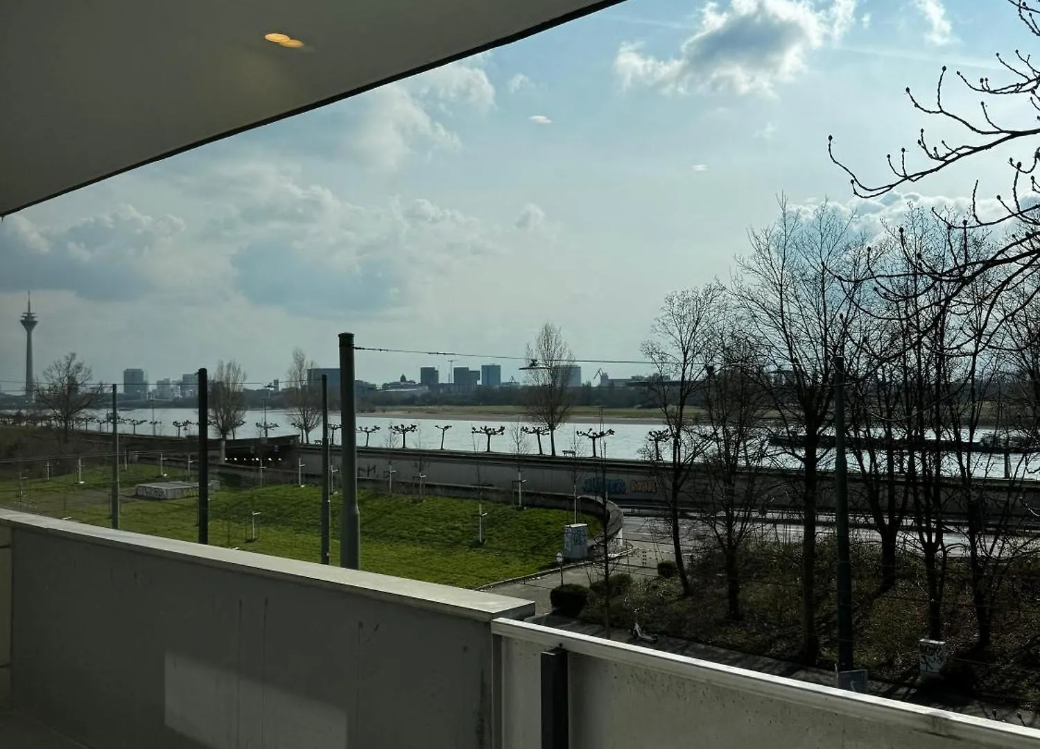 Rheinblick Suite Oberkassel Duesseldorf
