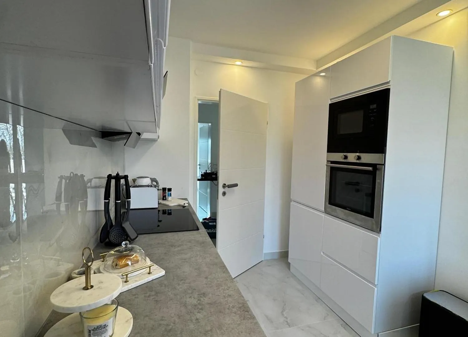 Rheinblick Suite Oberkassel Duesseldorf 0*, Dusseldorf